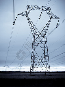 输电塔电磁极等能量活力输送电网天空力量棕色线路传输水平图片