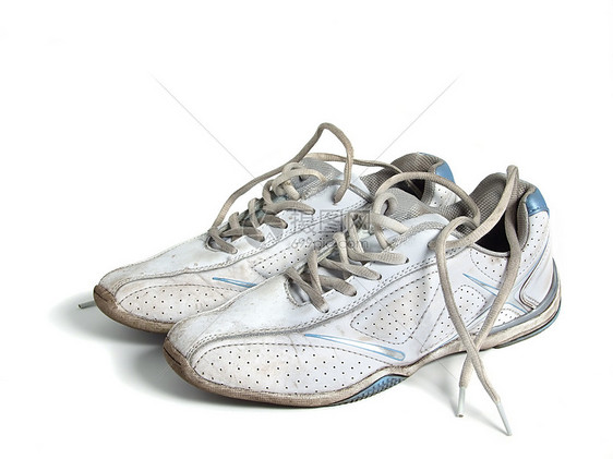 白对白的旧运动鞋培训师运动健身房慢跑鞋类消费体操夫妻鞋带白色图片