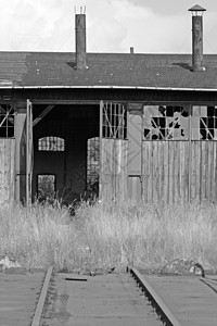 旧铁路车库前线工业阳光运输抛光建筑学惊悚片窗户拆除日光机械图片