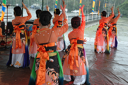 传统舞者团体工具音乐文化乐器社区节奏成员戏服艺术图片