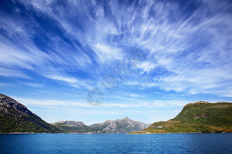 挪威海岸山脉失误天空支撑沿海海洋峡湾旅行地平线岩石图片