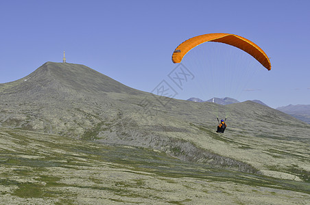 山中滑翔机图片