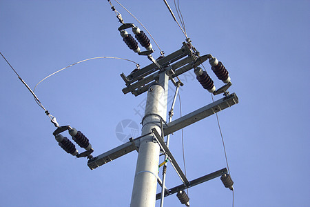 能源电极天空力量电压传播蓝色电气电缆线条危险金属图片