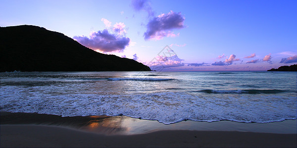 托尔托拉啤酒湾  BVI环境旅行岛屿场景荒野波纹海浪海洋爬坡冲浪图片