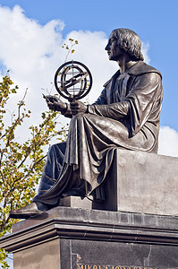 尼古拉斯哥白尼天文学纪念碑宇宙学家天文学家雕像历史性纪念馆图片