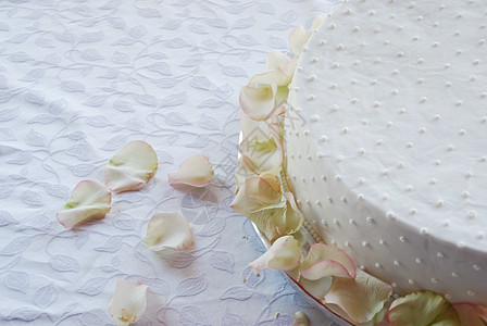 美丽的结婚蛋糕庆典食物派对白色仪式玫瑰新娘甜点婚姻图片