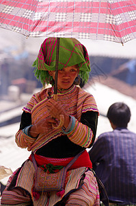 鲜花苗妇女图片