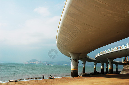 海滩高速公路桥图片