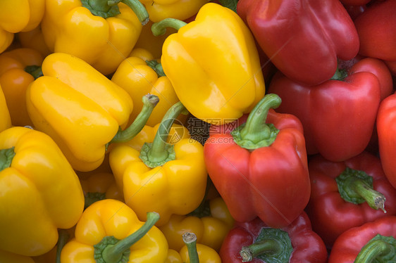 红和黄胡椒蔬菜图片