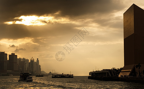 维多利亚港在香港的城市景色地标海洋建筑办公室商业旅行吸引力金融港口摩天大楼图片