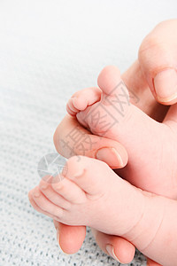 婴儿脚一部分母亲身体皱纹脚趾妈妈脚踝情绪孩子皮肤图片