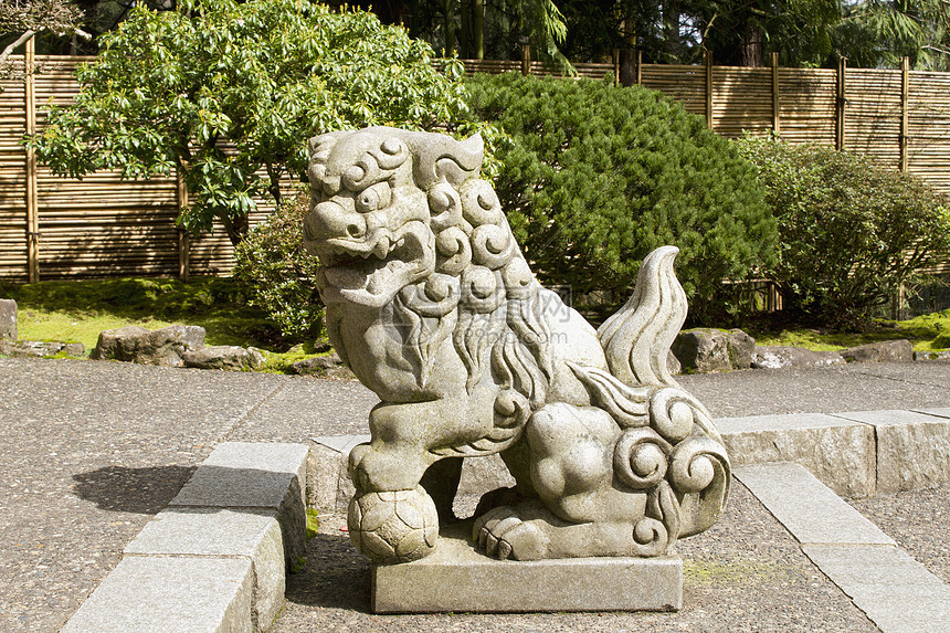 日本石卫神狮子雕塑案图片