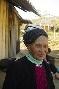 黑豆奶奶天衣服海关多样性女士部落民族文化传统山地珠宝图片
