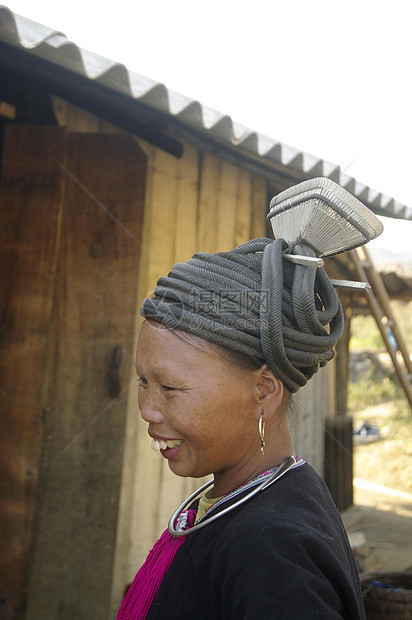 黑人黑人达奥族女性女士海关黑色山地少数民族戏服多样性传统部落帽子图片