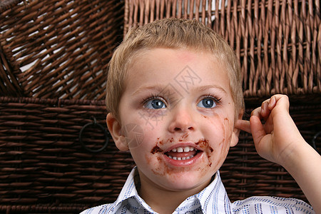 闪亮博星巧克力皮肤眼睛白色儿子金发衬衫耳朵编织儿童图片