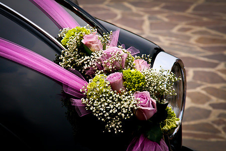 结婚车反弹夫妻玫瑰黑色丝绸婚姻白色叶子情感丝带图片