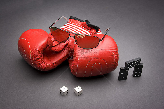 机会和技能游戏赔率太阳镜数字斗争立方体手套眼镜娱乐运动拳击手图片