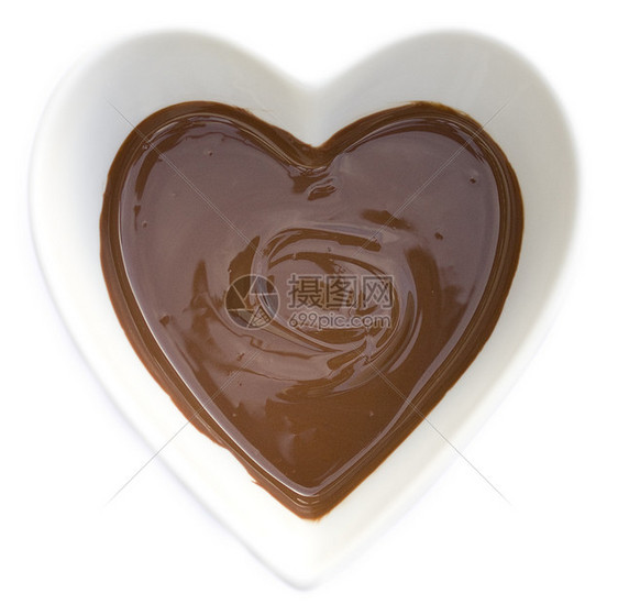 心形碗中融化的巧克力图片