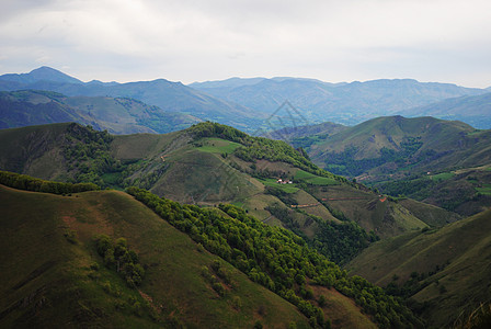 绿色青山旅游旅行愤怒游客远足风景地区山脉景点登山图片