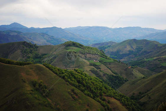 绿色青山旅游旅行愤怒游客远足风景地区山脉景点登山图片