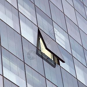 天空压台蓝色城市景观办公室窗户玻璃建筑摩天大楼高楼商业图片