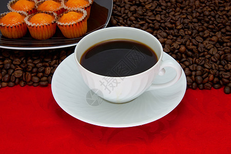 红色背景的咖啡杯美食奢华棕色早餐芳香味道食物咖啡宏观反射图片