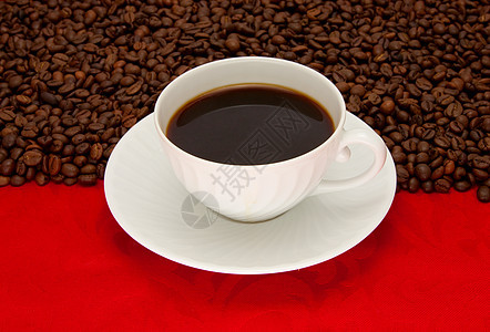 红色背景的咖啡杯棕色芳香味道奢华杯子饮料咖啡美食宏观早餐图片