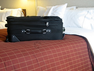 旅馆房间行李双人床商业被子睡眠枕头酒店包装飞机床头柜床单图片
