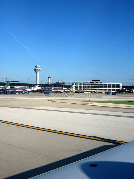 航空人士飞行控制器天空窗户信号力量游客空姐旅行图片