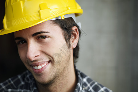建筑业工人安全帽体力劳动者木匠建设者工地成年人男性建筑工人头盔用具图片