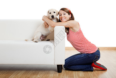 女孩与她最好的朋友猎犬宠物动物小狗朋友们友谊女性教练女士沙发图片