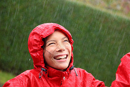 雨女图片