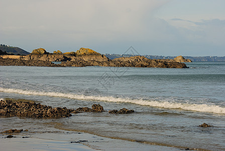 桑迪海滩岩石海岸海洋图片