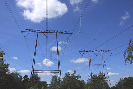 高电压电流电线网络紧张建造接线电压高压蓝色金属力量工程图片