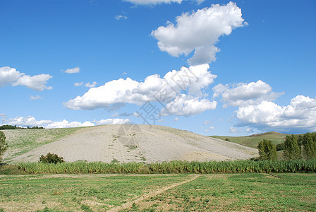 图scan 环形农田旅游爬坡全景植被晴天场景天空乡村山坡图片