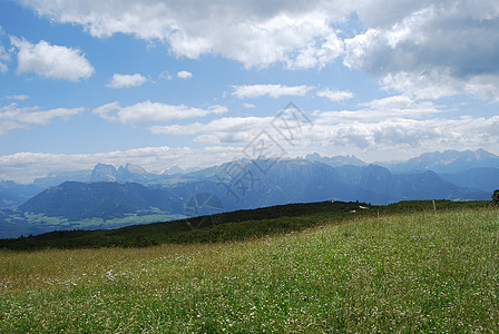 山区地貌登山旅游阳光高地岩石环境地块风景蓝色顶峰图片