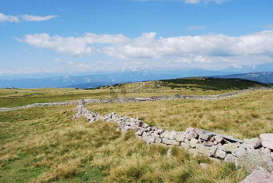 山区地貌森林镜子地块阳光旅游冰川高度高地风景环境图片