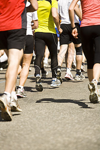 很多人在体育比赛中奔跑竞赛肌肉时间跑步活动测量计时器速度竞技训练图片