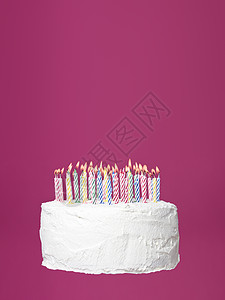 粉红背景的蛋糕图片