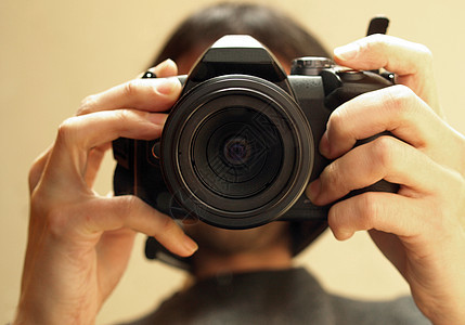 摄影师摄影照片单反相机镜子图片
