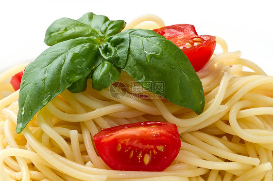 有番茄的意大利面美食草本植物面条盘子食谱餐厅营养蔬菜食物烹饪图片