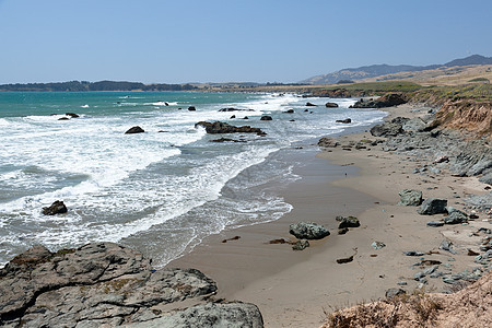 加利福尼亚剖面海岸风景旅游游客旅行悬崖岩石冲浪海洋海滩支撑图片