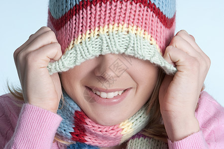 冬季女童青少年乐趣青年女孩快乐女性成人眼睛围巾帽子图片