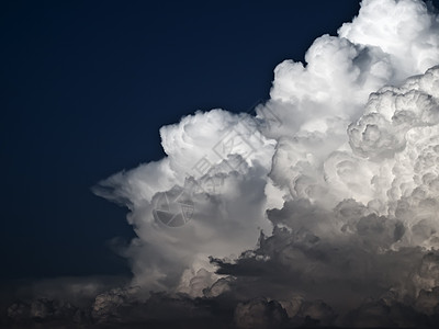 肿瘤透镜状天空气候细胞冰雹积雨气势危险风暴雷雨背景图片