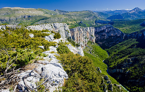 法国普罗旺斯位置旅行外观峡谷风景构造岩石地质世界地质学图片