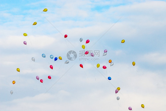 气球节日乐趣庆典彩虹细绳天空丝带航班娱乐派对图片
