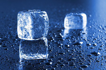冰雪水滴辉光冰块清凉蓝色冻结冷藏玻璃图片