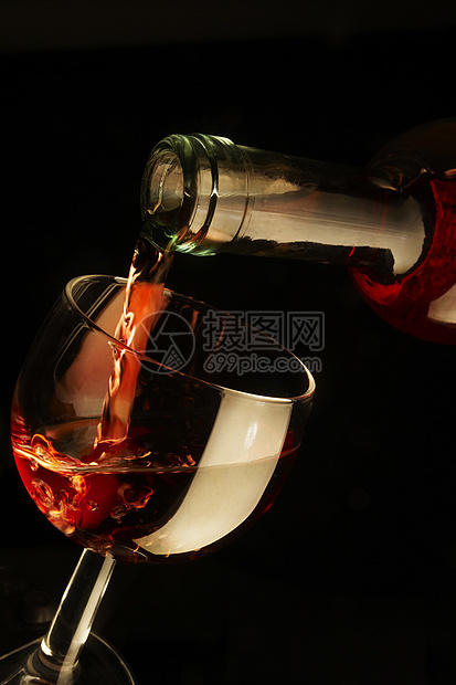 红酒玻璃瓶子透明度酒精愿望红色派对图片
