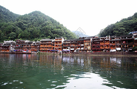 中国凤凰城的风景游客村庄吸引力城市少数民族房子建筑图片