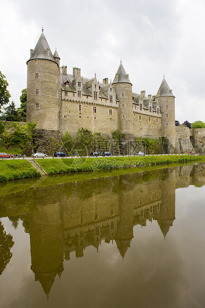 法国布列塔尼Josselin城堡景点外观建筑据点建筑物纪念碑河流城堡旅行历史图片